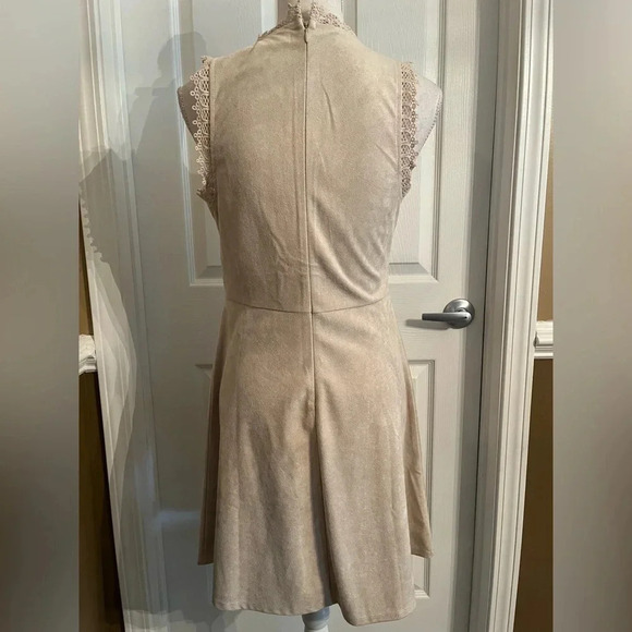Altar’d State Beige suede Midi dress with embroidered style front size M. NWT - Picture 4 of 9